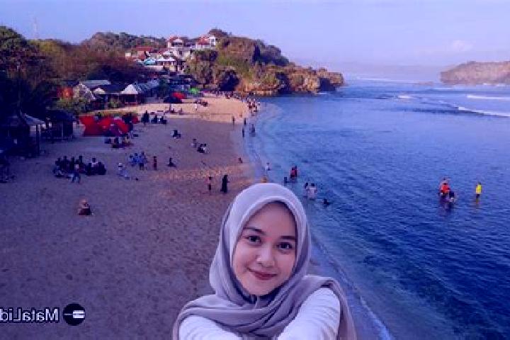 Emily, 20 — Escort in Ngotet Kidul, Indonesia