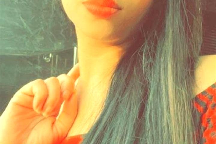 Emily, 20 — Escort in Razan, Iran