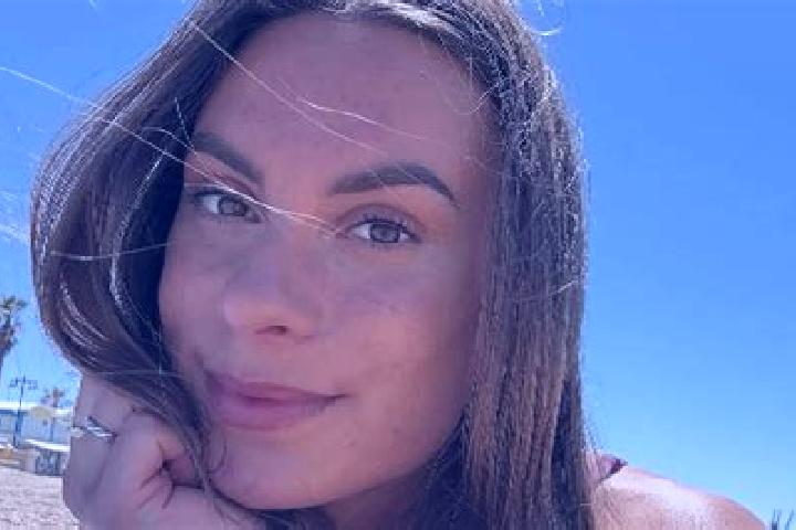 Emily, 20 — Escort in Zamarra, Spain
