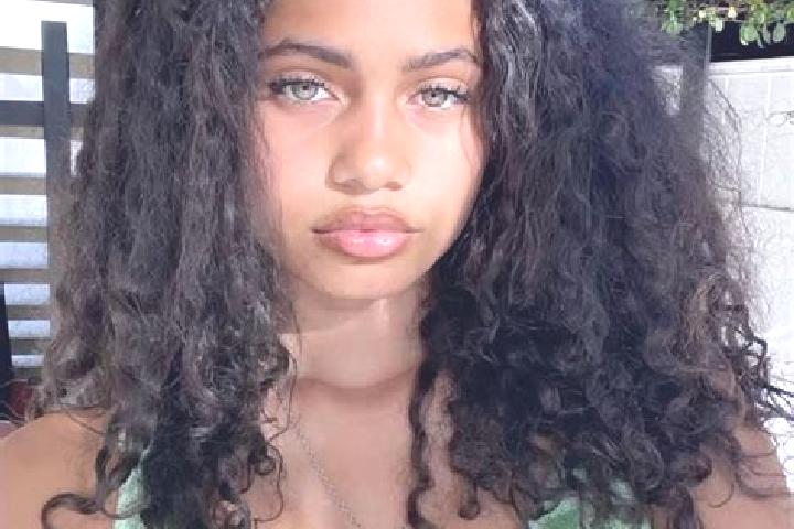 Emily, 21, a black green-eyed mixed companion based in Bloxwich. Offering BDSM, Travel Companion, CIM. Available for incall and outcall, day and evening dates.