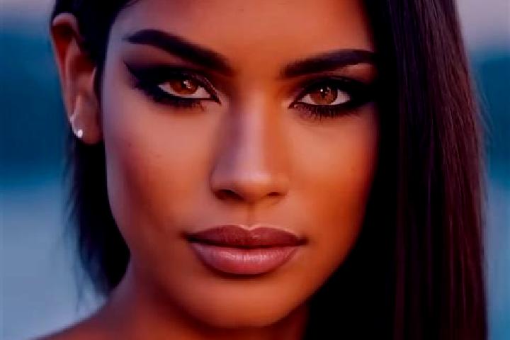 Emily, 21, a black hazel-eyed latina companion based in Masagua. Offering Duos, Massage, Overnight. Available for incall and outcall, day and evening dates.