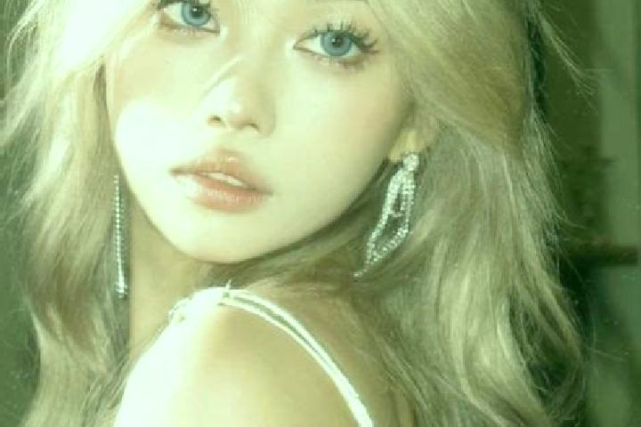 Emily, 21, a blonde amber-eyed asian companion based in Miletin. Offering Overnight, Fetish, Couples, CIM. Available for incall and outcall, overnight bookin...