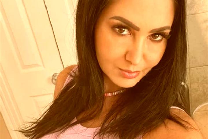 Emily, 21, a blonde grey-eyed asian companion based in Antonio Carlos. Offering Dinner Date, 69, Travel Companion, Deep French Kissing. Available for incall ...