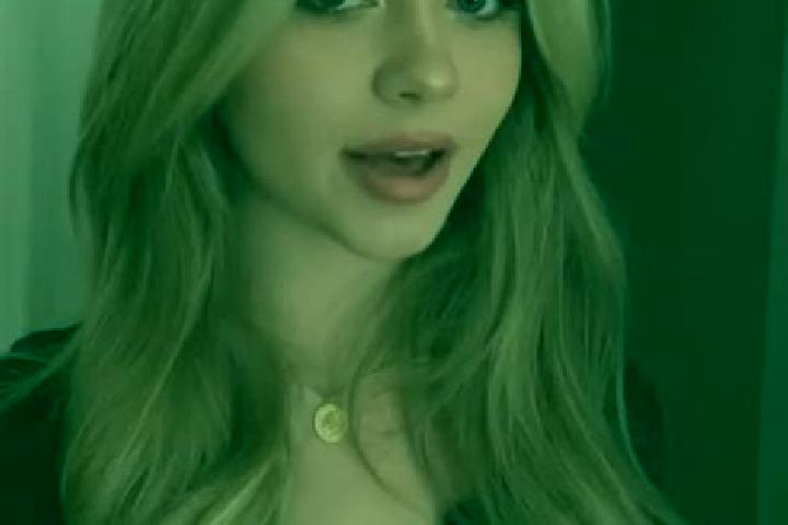 Emily, 21, a blonde hazel-eyed latina companion based in Plaiesu. Offering Fetish, Domination, Party Girl, Massage, Duos. Available for incall and outcall, o...