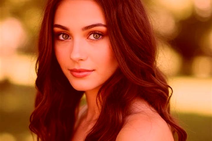 Emily, 21, a chestnut hazel-eyed caucasian companion based in Thompson s Station. Offering Tantra, Travel Companion, Couples, Girlfriend Experience. Availabl...