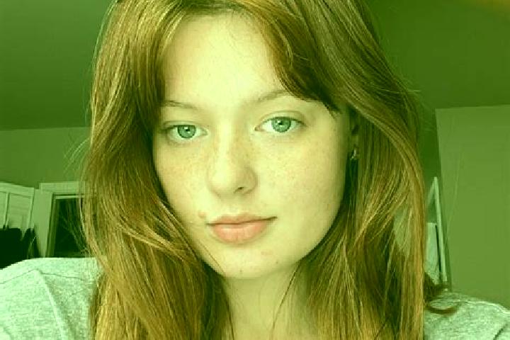 Emily, 21, a dark blonde amber-eyed mixed companion based in Yangjiao. Offering Tantra, Deep French Kissing, CIM. Available for incall and outcall, overnight...