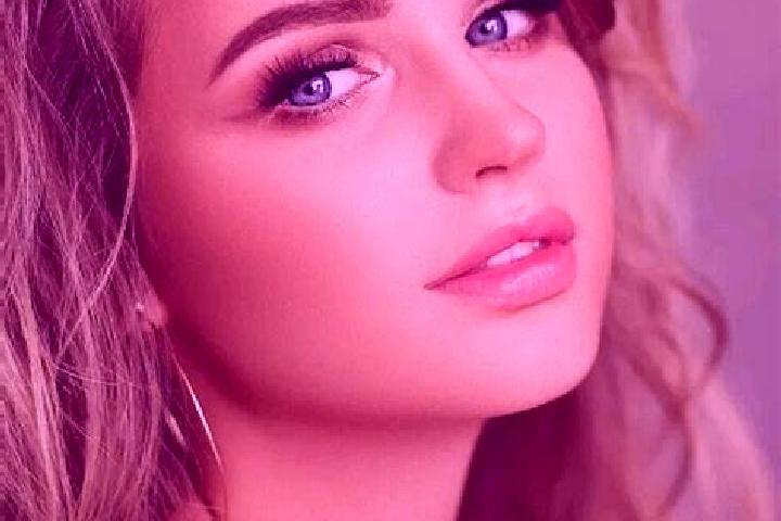 Emily, 21, a dark blonde blue-eyed european companion based in San Andres Yaa. Offering Party Girl, CIM, Duos. Available for incall and outcall, day and even...