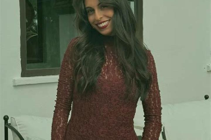 Emily, 21 — Escort in Es Castell, Spain