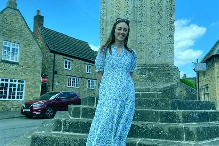 Emily, 21 — Escort in Geddington, United Kingdom