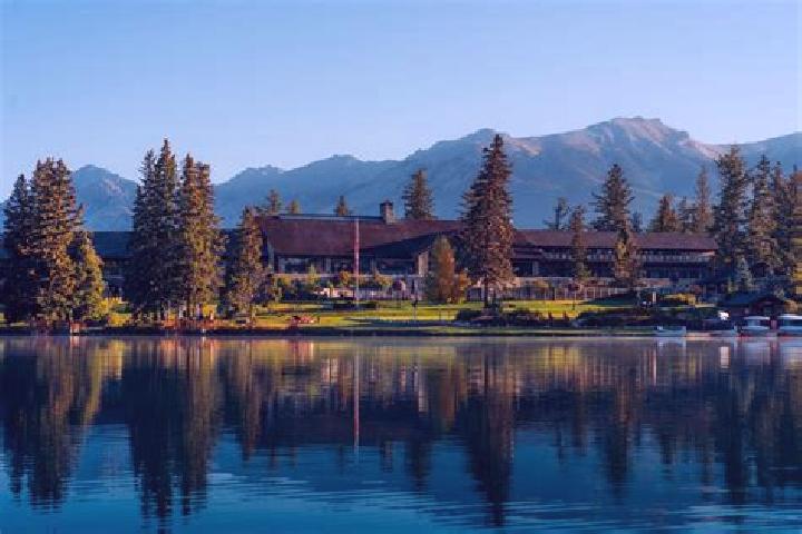 Emily, 21 — Escort in Jasper Park, Canada