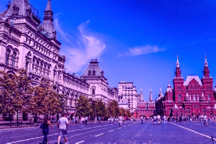 Emily, 21 — Escort in Sim, Russia