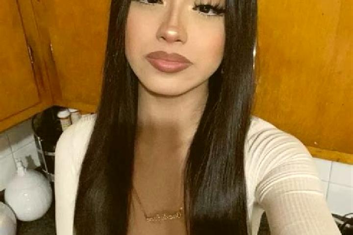 Emily, 22, a black blue-eyed latina companion based in Pohl. Offering OWO, CIM, A-Level. Available for incall and outcall, overnight bookings available.