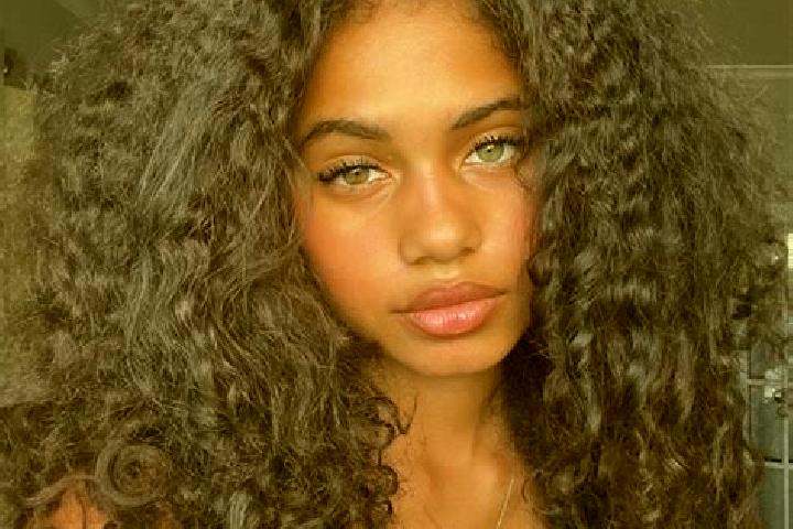 Emily, 22, a black dark-eyed ebony companion based in Erce. Offering OWO, Striptease, A-Level, Girlfriend Experience, Massage. Available for incall and outca...