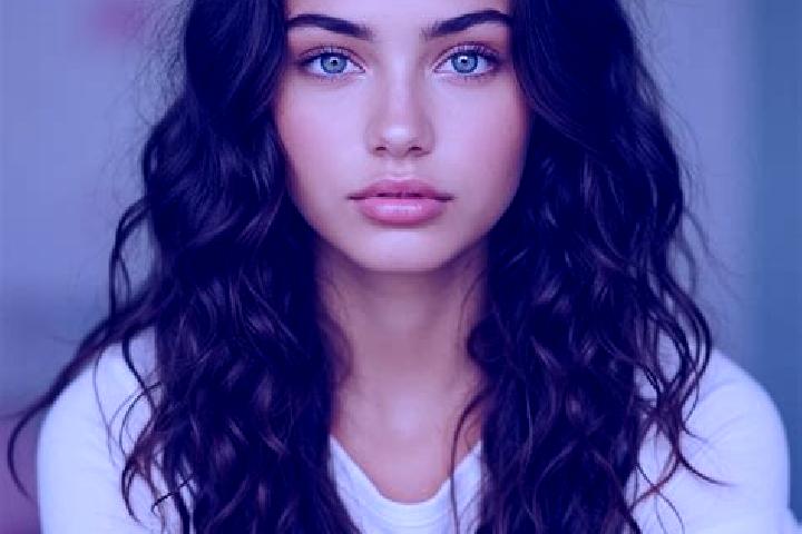Emily, 22, a brunette hazel-eyed mediterranean companion based in Almancil. Offering Striptease, Domination, OWO. Available for incall and outcall, overnight...