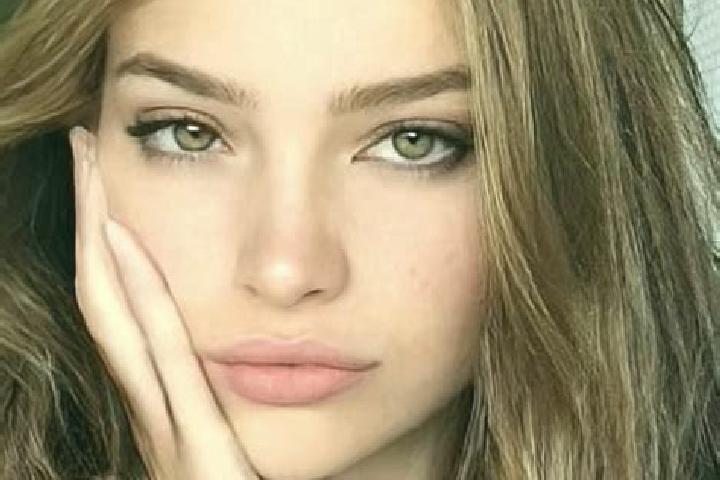 Emily, 22, a dark blonde hazel-eyed latina companion based in Cilengkrang. Offering 69, Duos, GFE, Fetish. Available for incall and outcall, overnight bookin...