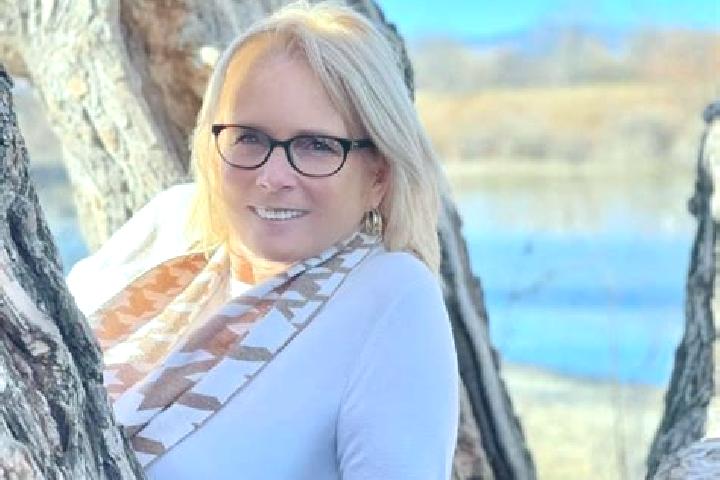 Emily, 22 — Escort in Arvada, United States