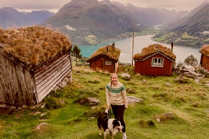 Emily, 22 — Escort in Bismoen, Norway