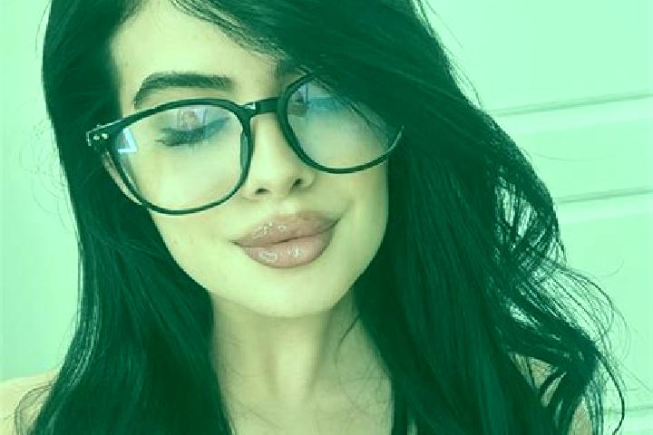 Emily, 22 — Escort in Harvey, Australia