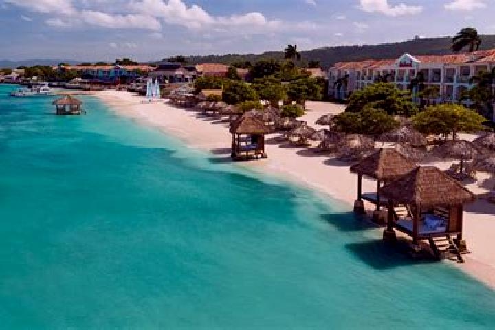 Emily, 22 — Escort in Montego Bay, Jamaica