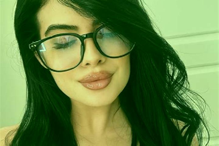 Emily, 22 — Escort in Moyynty, Kazakhstan