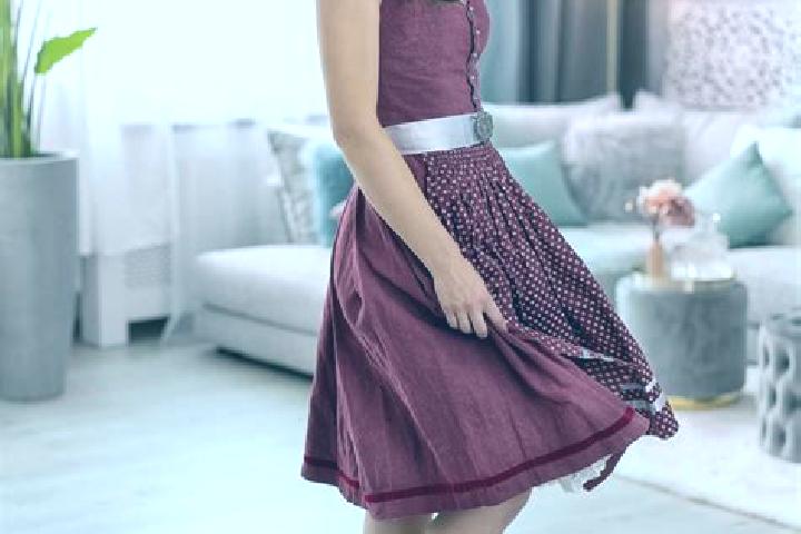 Emily, 22 — Escort in Untertauern, Austria