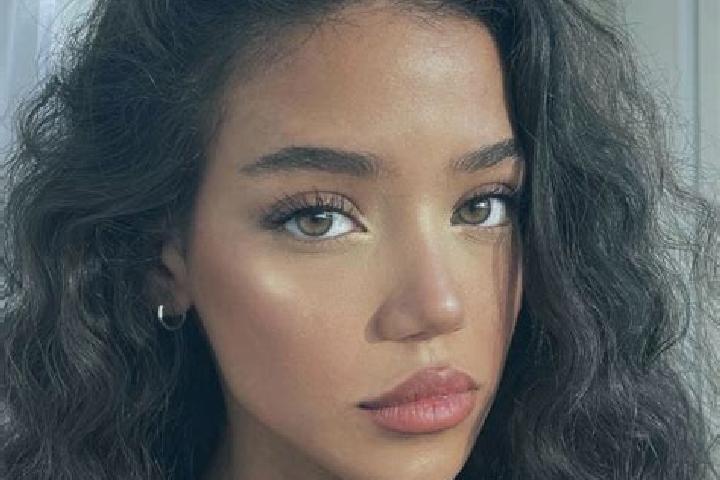 Emily, 23, a black brown-eyed caribbean companion based in Serenilla de Abajo. Offering Overnight, Roleplay, Fetish, Striptease. Available for incall and out...