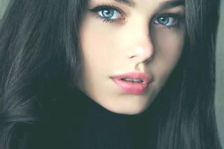 Emily, 23, a black dark-eyed slavic companion based in Pure. Offering GFE, Roleplay, Tantra. Available for incall and outcall, overnight bookings available.