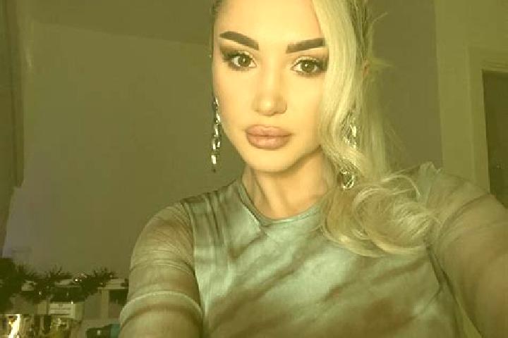 Emily, 23, a black grey-eyed slavic companion based in Iki Burul. Offering Travel Companion, Deep French Kissing, Striptease, GFE, Erotic Massage. Available ...