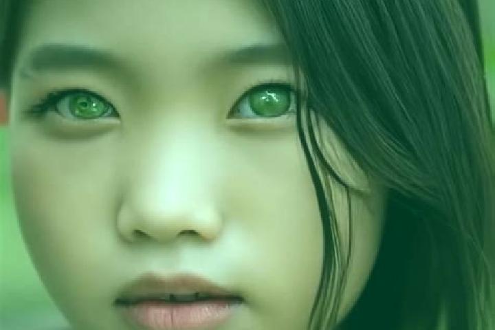 Emily, 23, a brunette green-eyed asian companion based in Muranovo. Offering Domination, Girlfriend Experience, Travel Companion, Massage. Available for inca...