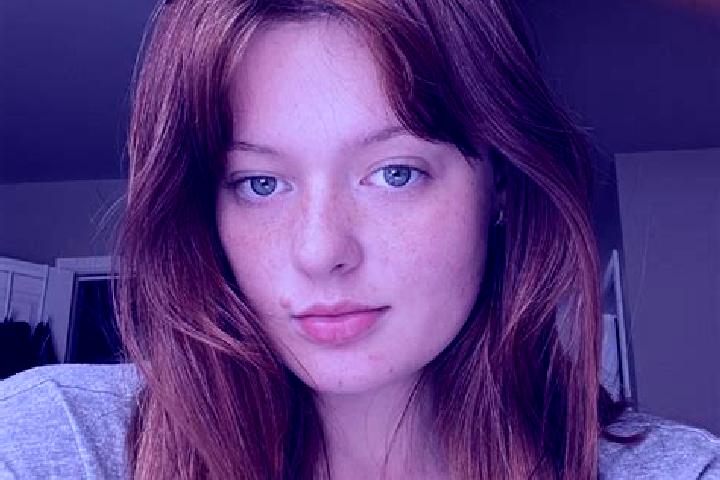 Emily, 23, a chestnut grey-eyed caucasian companion based in Moigrad-Porolissum. Offering Duos, Couples, Girlfriend Experience, BDSM, CIM. Available for inca...