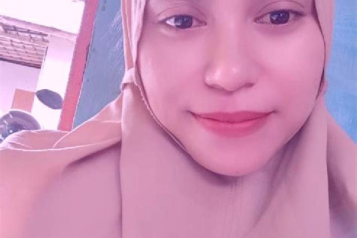 Emily, 23 — Escort in Barabai, Indonesia