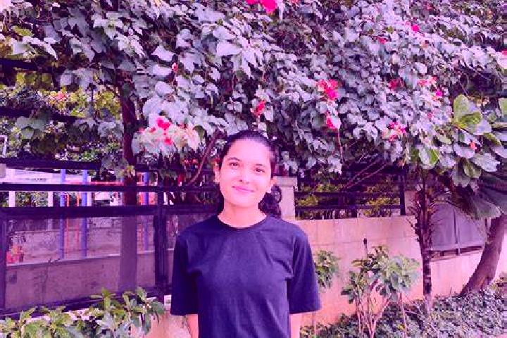 Emily, 23 — Escort in Nangloi Jat, India