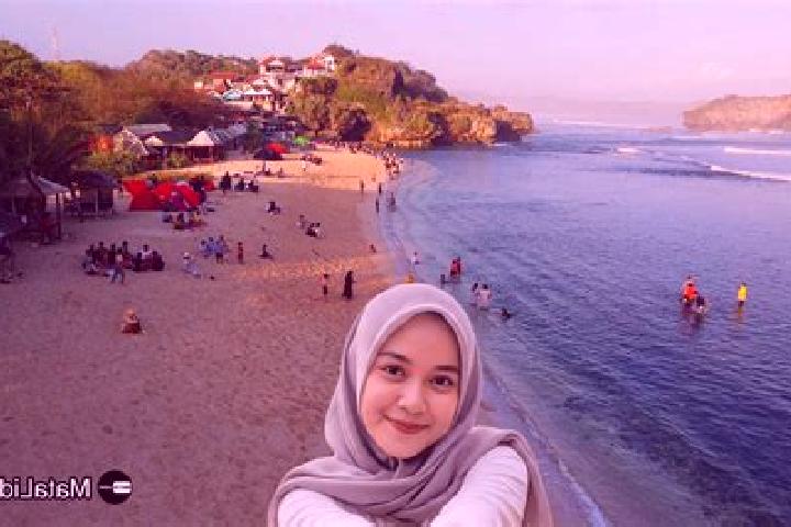 Emily, 23 — Escort in Ngotet Kidul, Indonesia