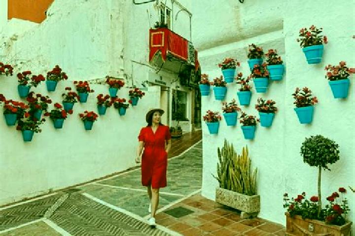 Emily, 23 — Escort in San Juan del Molinillo, Spain