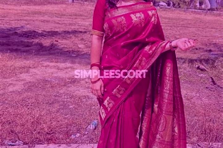 Emily, 23 — Escort in Vellore, India