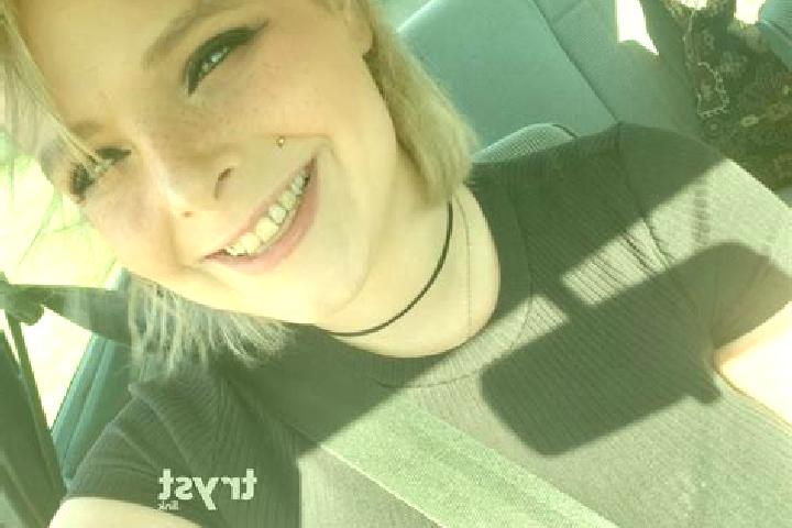 Emily, 23 — Escort in Winchester Park, United States