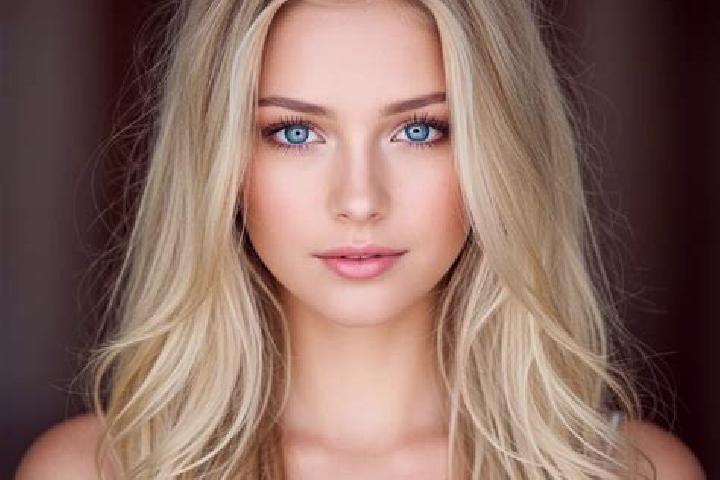Emily, 24, a blonde brown-eyed mixed companion based in Qifo. Offering Massage, BDSM, GFE, Roleplay. Available for incall and outcall, overnight bookings ava...