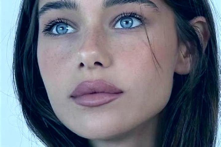 Emily, 24, a brunette blue-eyed latina companion based in Primulacco. Offering Girlfriend Experience, GFE, OWO, Deep French Kissing. Available for incall and...