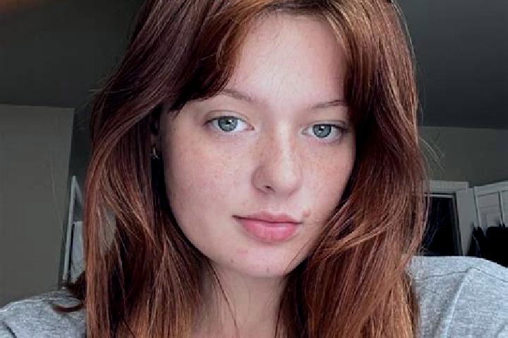 Emily, 24, a chestnut green-eyed caucasian companion based in Shoshone. Offering Couples, Overnight, Duos, Deep French Kissing. Available for incall and outc...