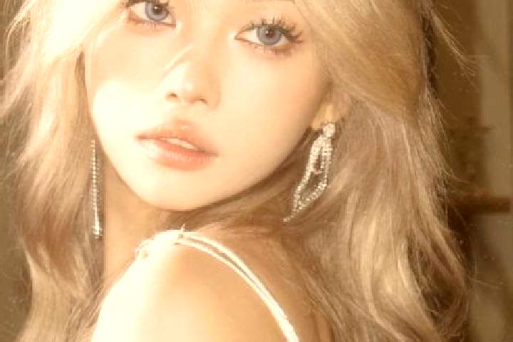 Emily, 24, a platinum blonde hazel-eyed asian companion based in Manaulanan. Offering OWO, Massage, 69, Party Girl, Travel Companion. Available for incall an...
