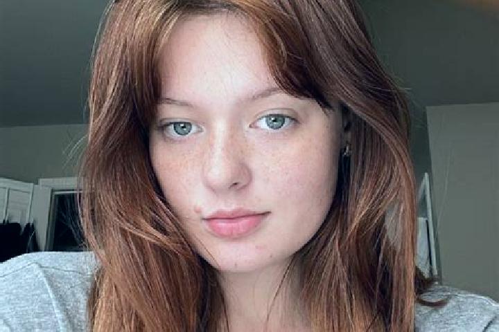 Emily, 24, a red green-eyed european companion based in Gannot Hadar. Offering A-Level, Massage. Available for incall and outcall, overnight bookings available.