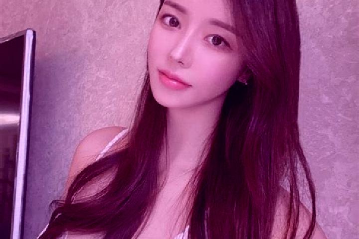Emily, 24 — Escort in Asagiisikli, Turkey
