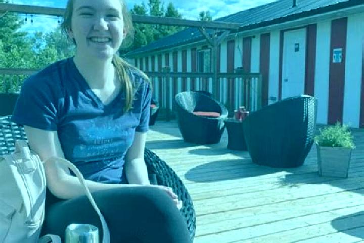 Emily, 24 — Escort in Gore Bay, Canada