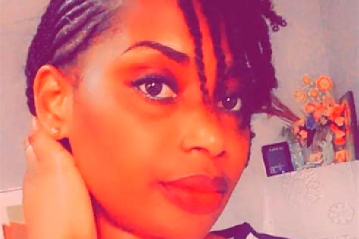 Emily, 24 — Escort in Joyeuse, France