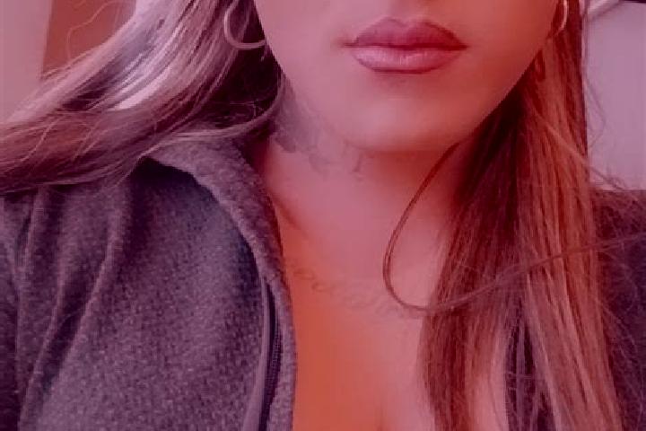 Emily, 24 — Escort in Oakland Park, United States