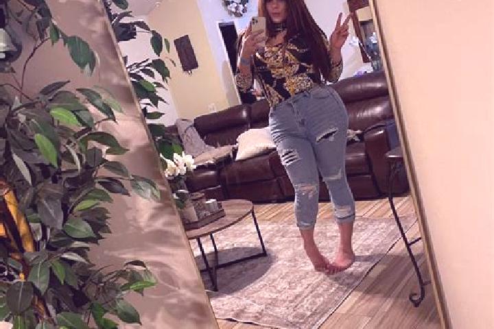 Emily, 24 — Escort in Strateni, Romania