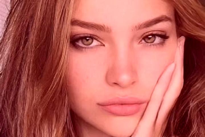 Emily, 25, a blonde brown-eyed caucasian companion based in Selyshche. Offering Tantra, Striptease, Massage. Available for incall and outcall, day and evenin...