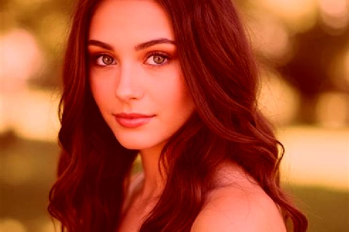 Emily, 25, a brunette hazel-eyed middle eastern companion based in Isieke. Offering Tantra, A-Level, Deep French Kissing. Available for incall and outcall, d...