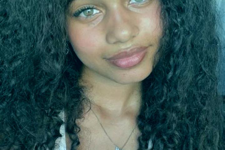 Emily, 25, a red hazel-eyed ebony companion based in Colonia Vista Alegre. Offering Massage, Duos, Deep French Kissing. Available for incall and outcall, ove...