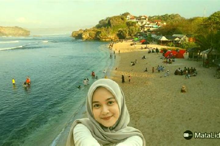 Emily, 25 — Escort in Bulumanis Kidul, Indonesia